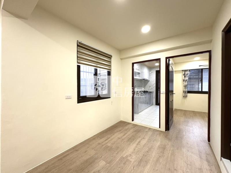 內壢家樂福/火車前站 全新整理二樓美三房房屋室內格局與周邊環境