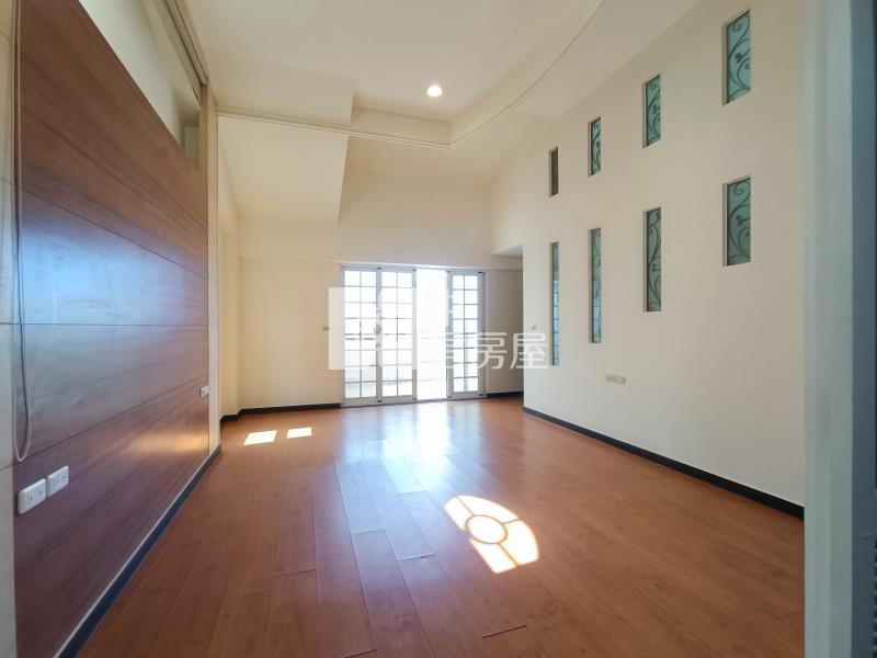 【奔馳】大溪埔頂公園三本璞園別墅房屋室內格局與周邊環境