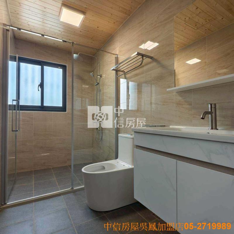 市中心全新雙車電梯店墅房屋室內格局與周邊環境