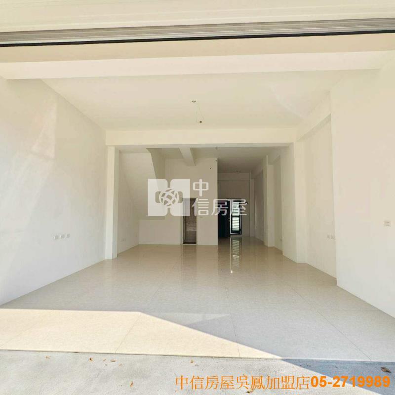 市中心全新雙車電梯店墅房屋室內格局與周邊環境