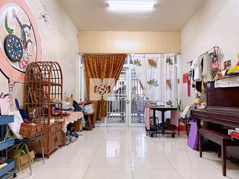 屏東房屋 民族夜市雙面逗市金店面房屋室內格局與周邊環境