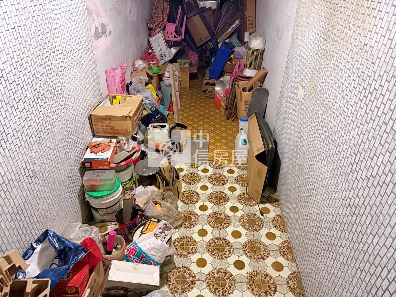 屏東房屋 民族夜市雙面逗市金店面房屋室內格局與周邊環境