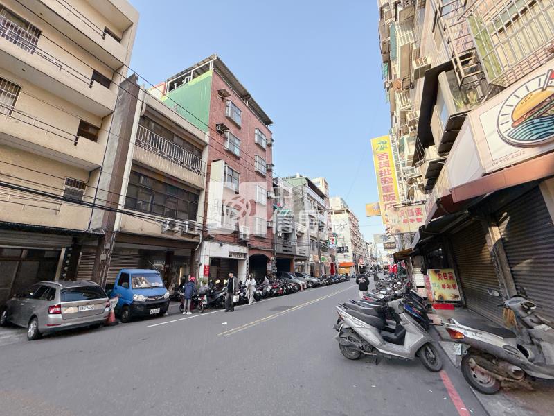 中原商圈.一房一廳大空間電梯套房房屋室內格局與周邊環境