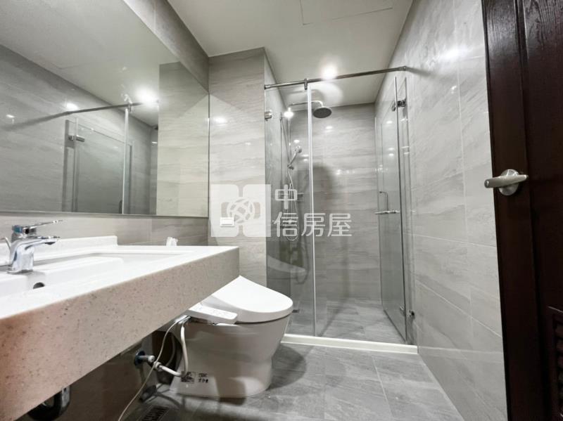 (專簽)12期黃金地段親家-7UP2房車位房屋室內格局與周邊環境