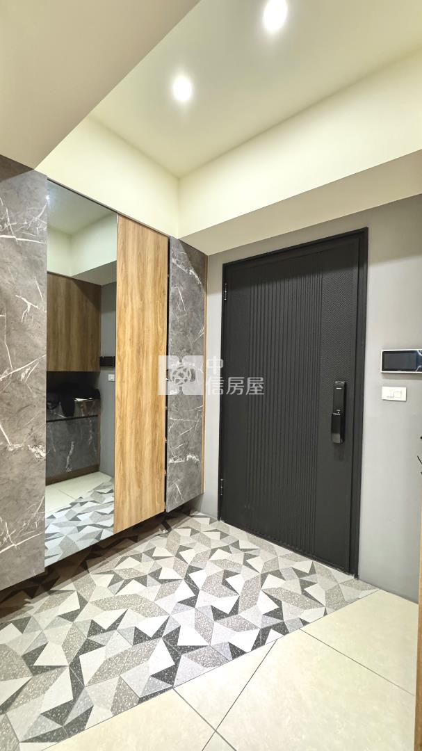 專任🌿新屋「大清雄讚2」輕屋齡三房車🌷房屋室內格局與周邊環境