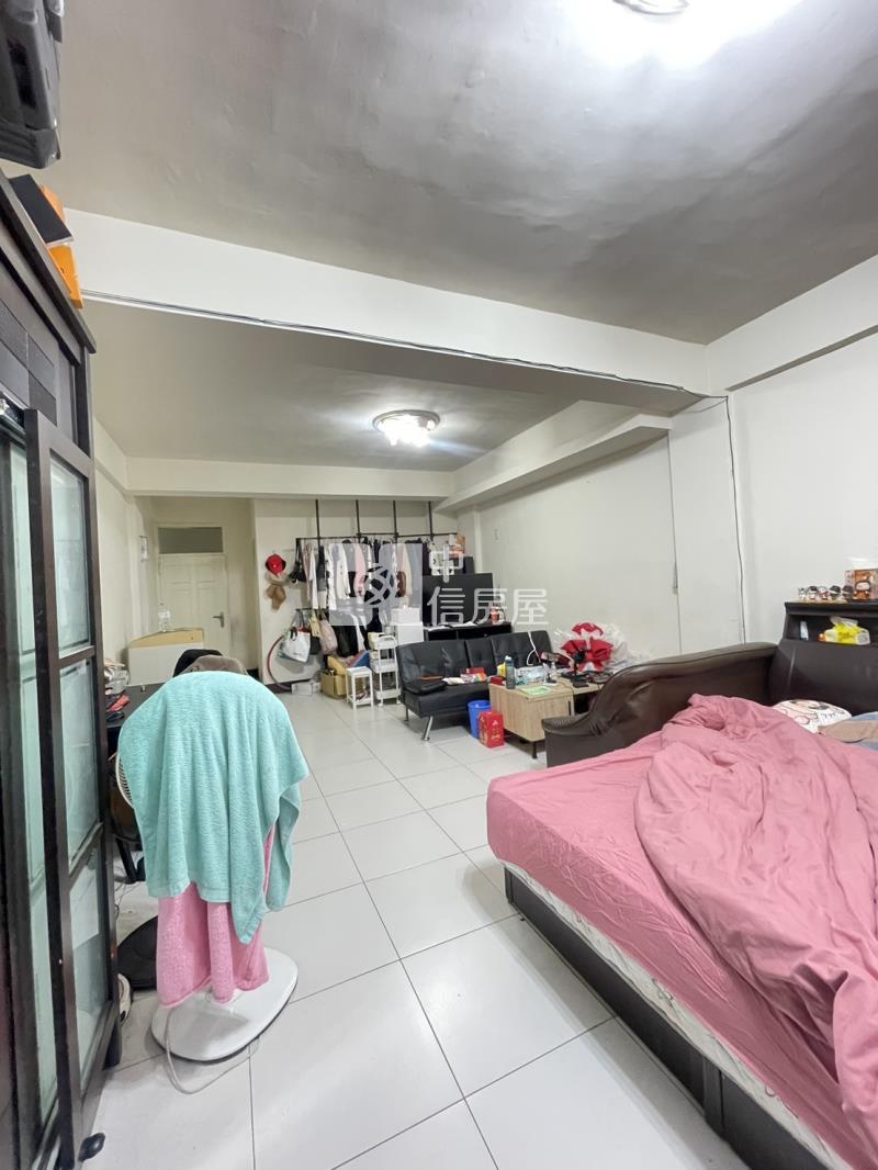 高鐵特區正興路透店房屋室內格局與周邊環境