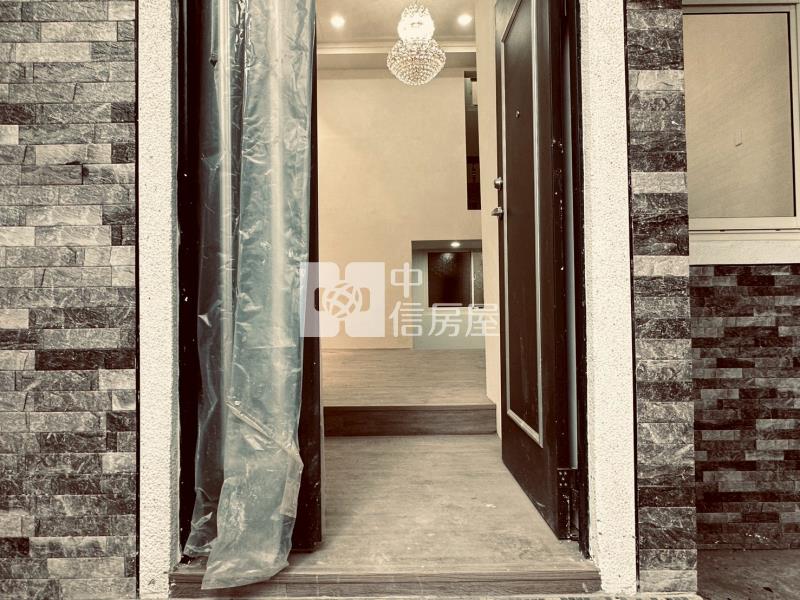 正瑞梅國小旁公園學區透天房屋室內格局與周邊環境