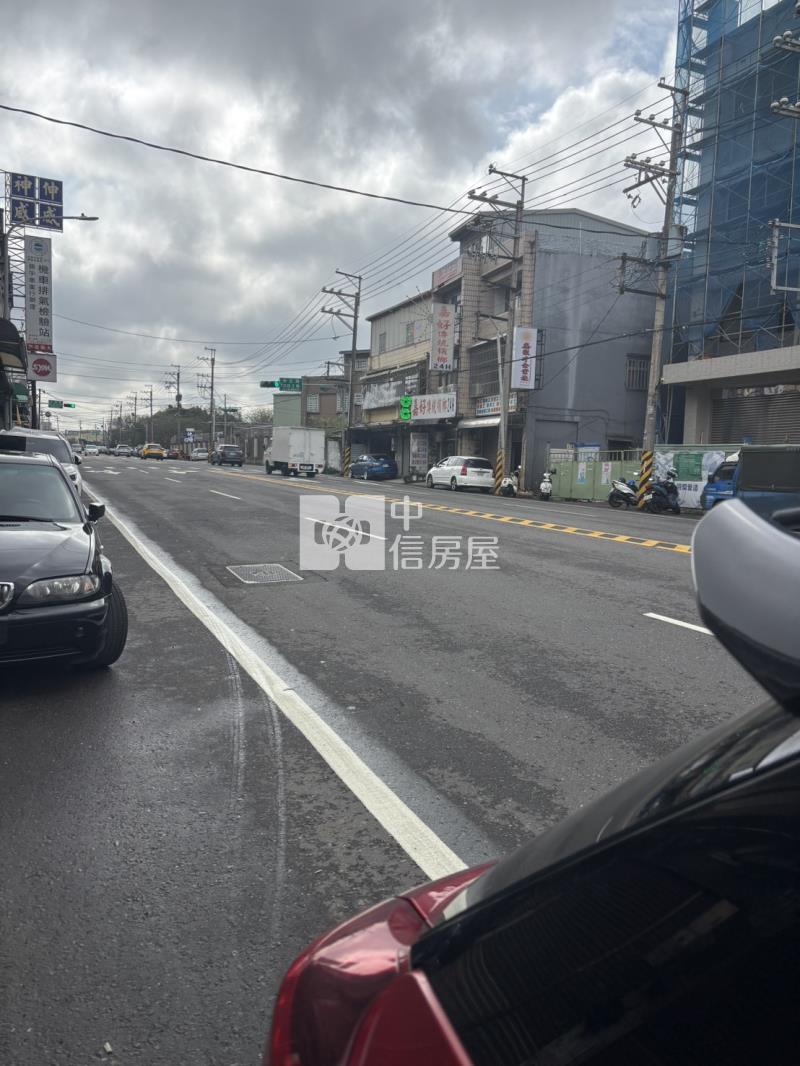 高鐵旁無保登透天店面房屋室內格局與周邊環境