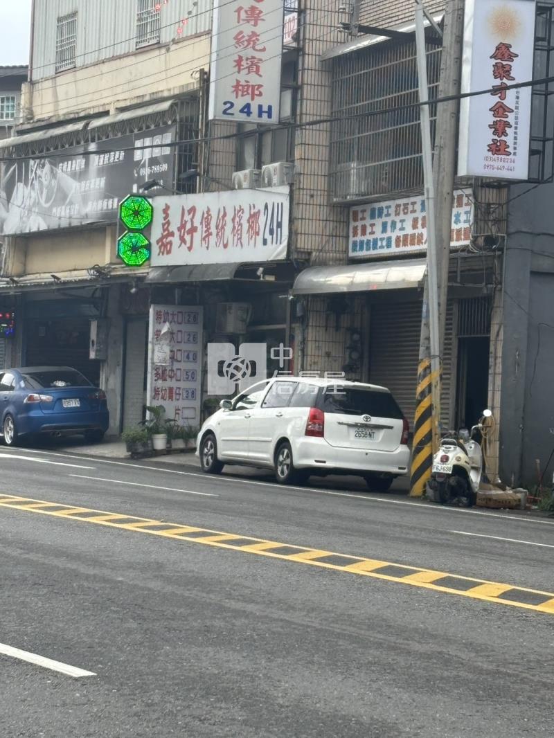 高鐵旁無保登透天店面房屋室內格局與周邊環境