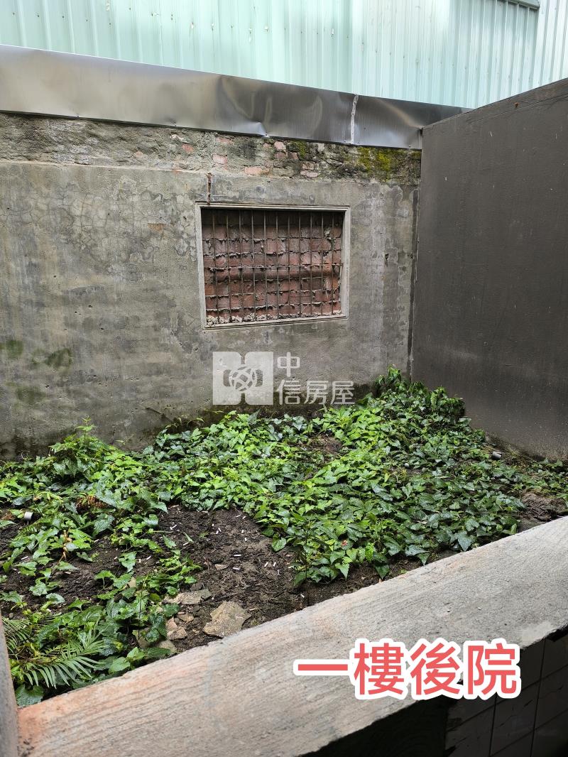 （專簽）何厝國小大地坪透天房屋室內格局與周邊環境