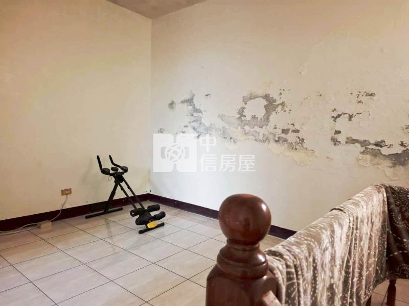 觀音高中透天（B213）房屋室內格局與周邊環境