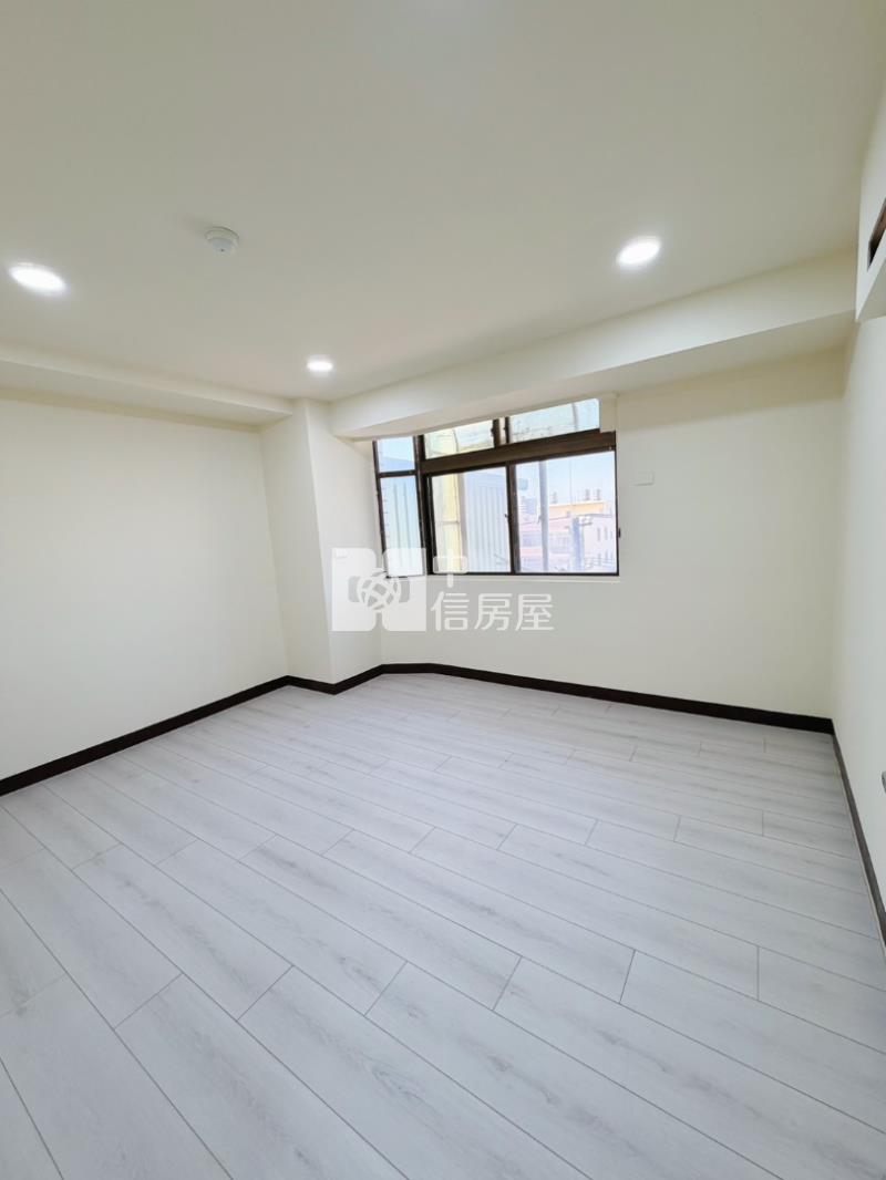 體育園區裝潢美三房房屋室內格局與周邊環境