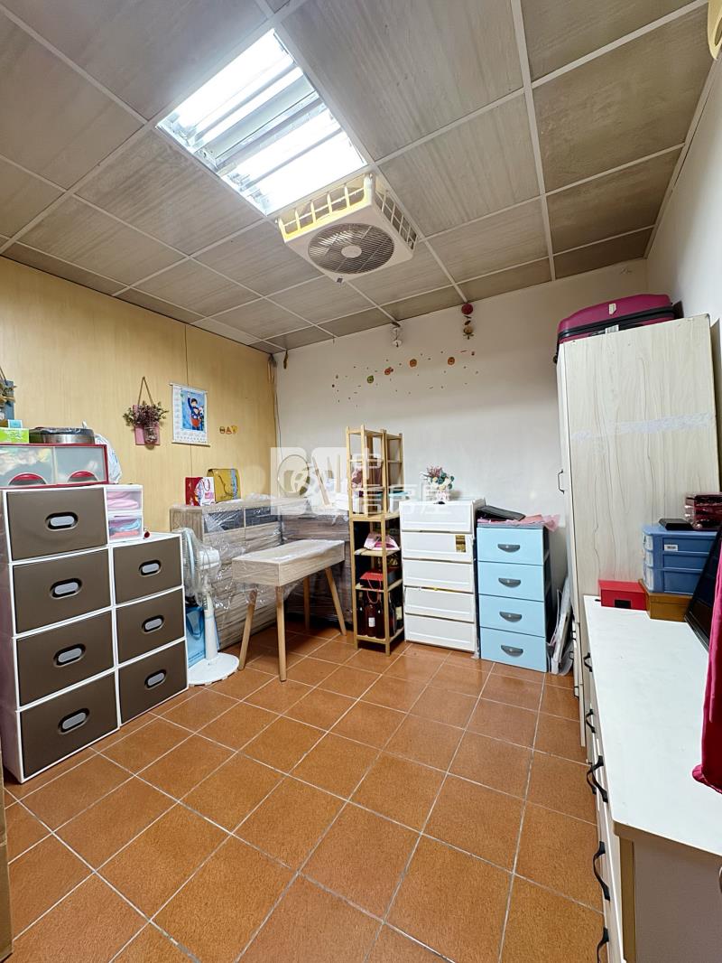 龍岡國小活巷透天房屋室內格局與周邊環境