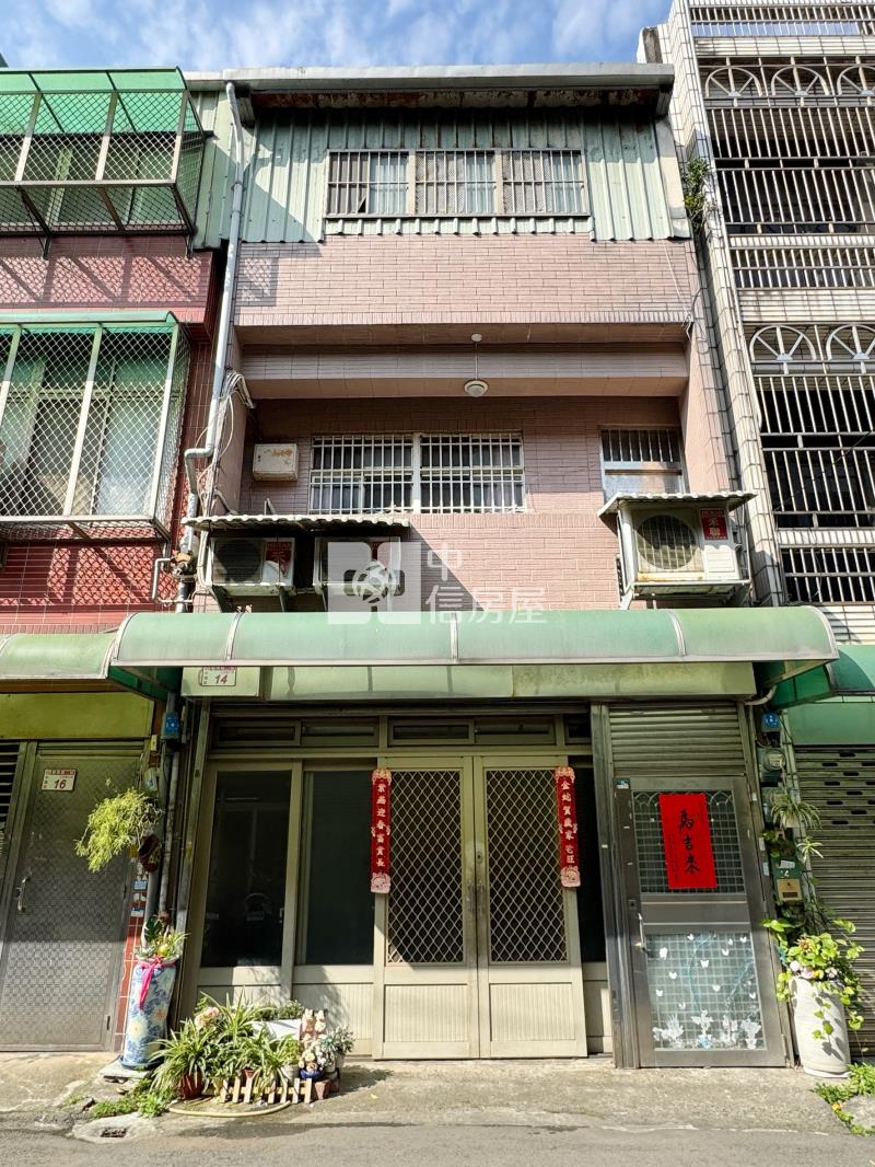 龍岡國小活巷透天房屋室內格局與周邊環境