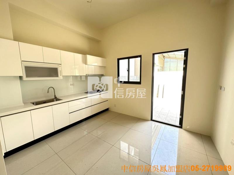 太保近麻魚寮商圈全新車墅房屋室內格局與周邊環境