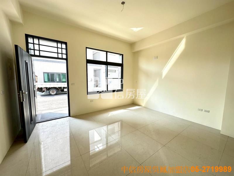 太保近麻魚寮商圈全新車墅房屋室內格局與周邊環境