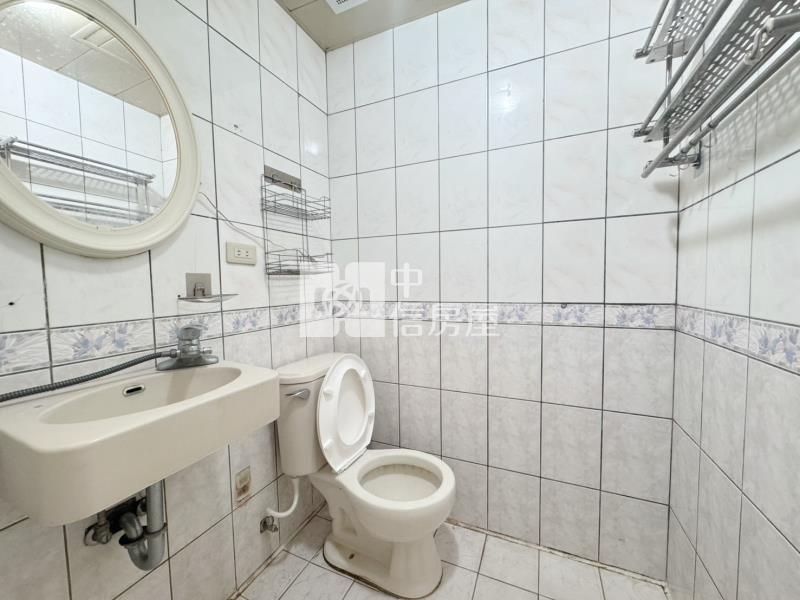 專-體育園區北帝國美三房房屋室內格局與周邊環境