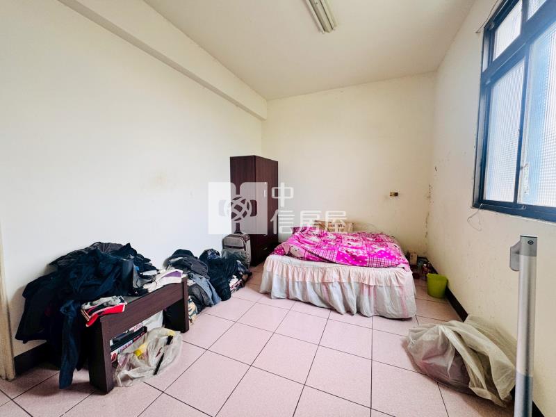 僑建朝南別墅房屋室內格局與周邊環境