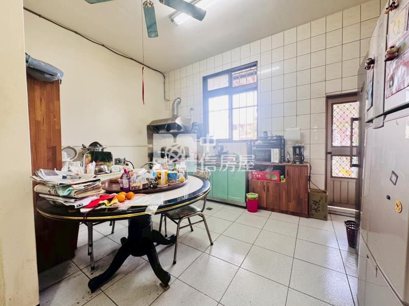 僑建朝南別墅房屋室內格局與周邊環境