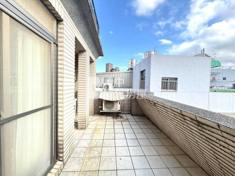 中壢公所SOGO六房別墅土地71坪房屋室內格局與周邊環境