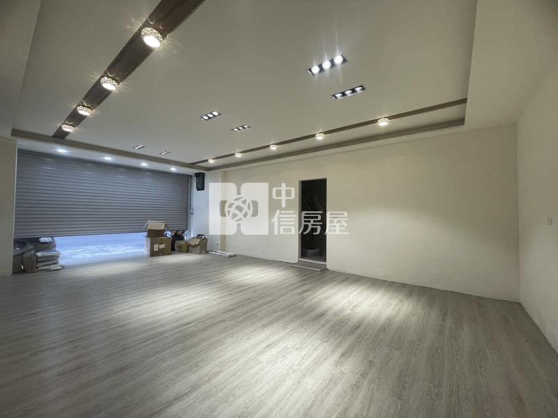 宋屋國小旁三角窗一樓店住房屋室內格局與周邊環境