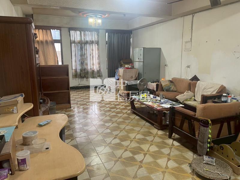 近A21捷運站透天店面房屋室內格局與周邊環境