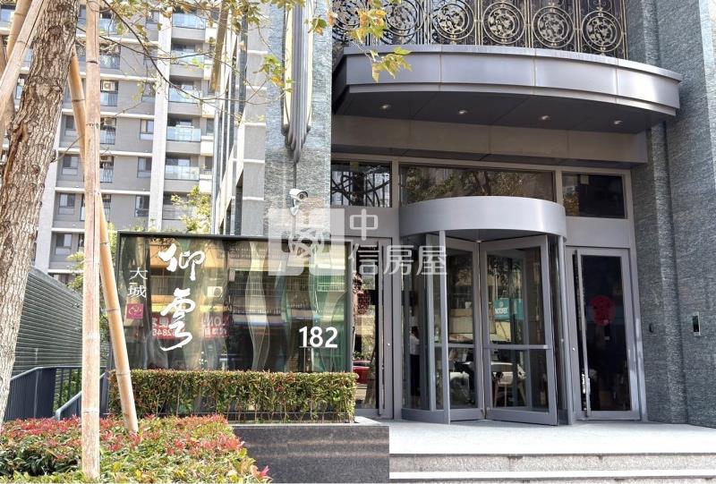 大城仰雲挑高金店面房屋室內格局與周邊環境