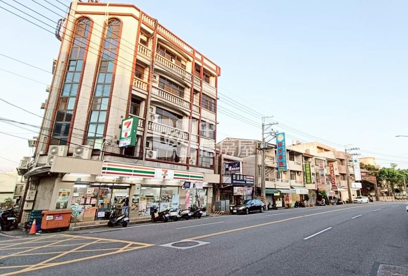 大灣35坪三角窗邊間建地(專)房屋室內格局與周邊環境