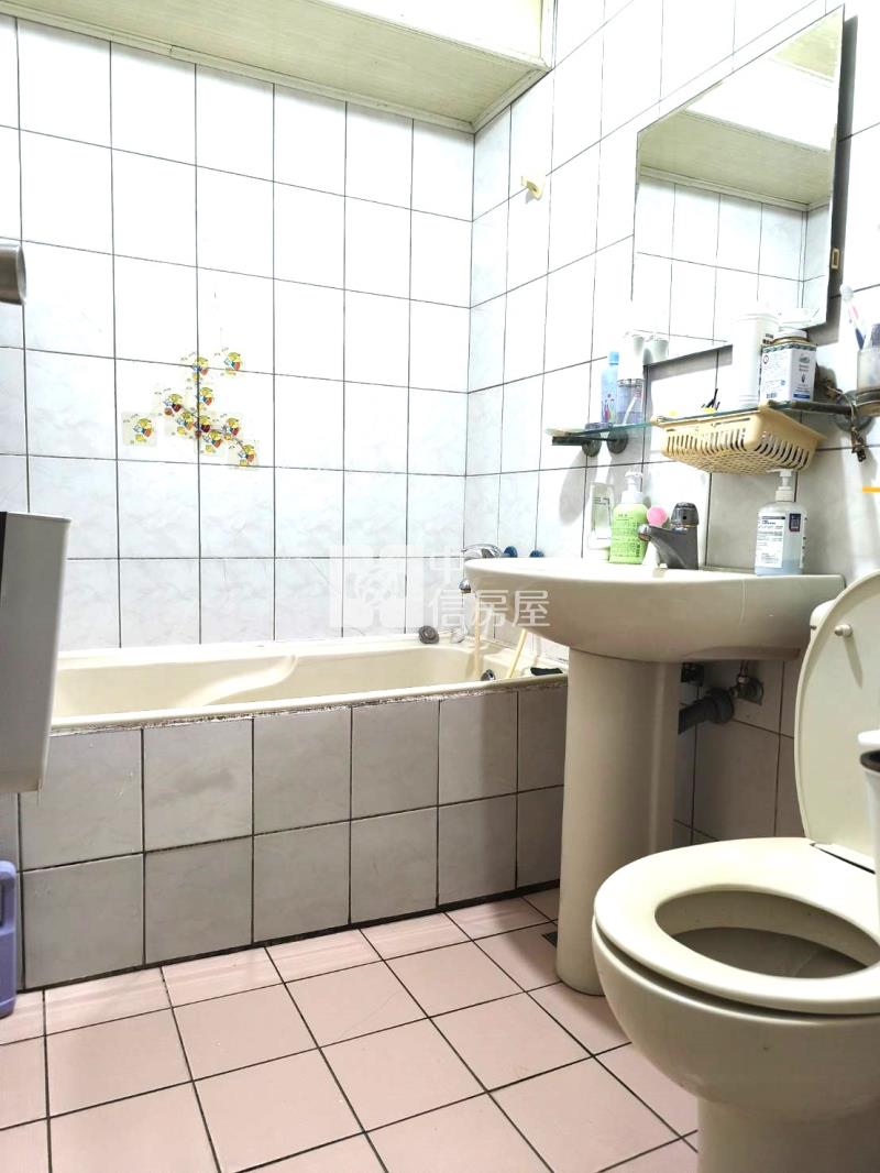 C-39專約．頂好文心稀有三房車房屋室內格局與周邊環境