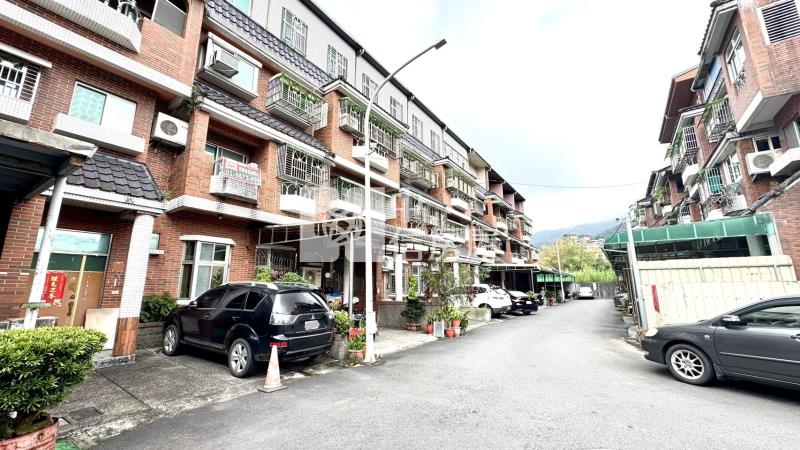 礁溪市區精緻美透天房屋室內格局與周邊環境