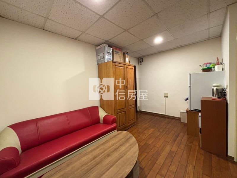 百年大鎮雙拼收租美別墅+3車位房屋室內格局與周邊環境