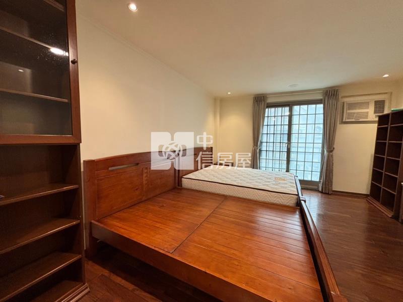 百年大鎮雙拼收租美別墅+3車位房屋室內格局與周邊環境