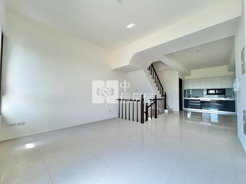 長億六年屋臨路別墅房屋室內格局與周邊環境