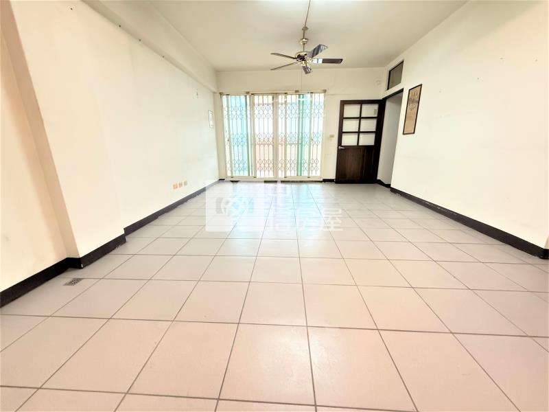 十期東山高中臨路大地坪雙車別墅房屋室內格局與周邊環境