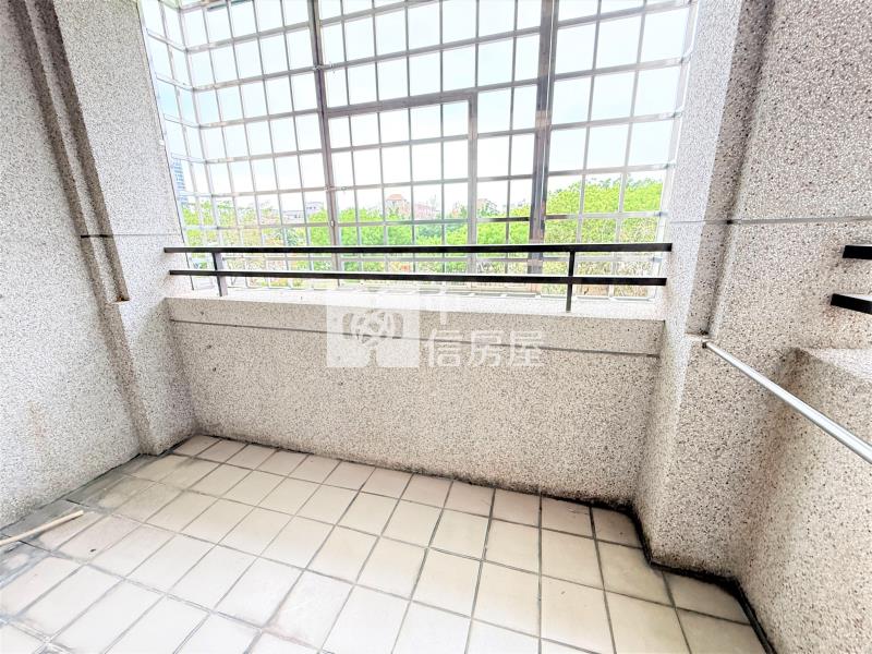 十期東山高中臨路大地坪雙車別墅房屋室內格局與周邊環境