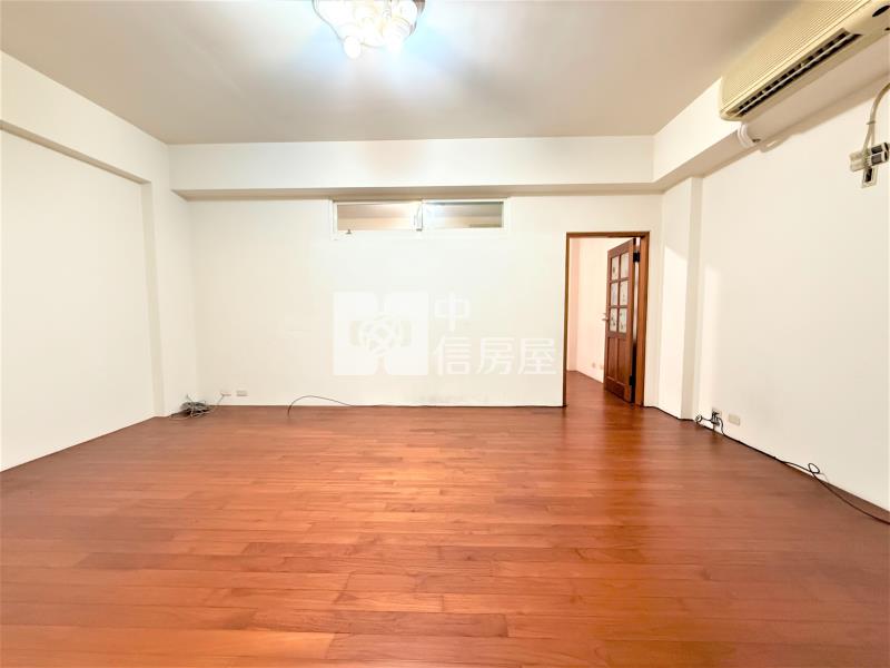 十期東山高中臨路大地坪雙車別墅房屋室內格局與周邊環境