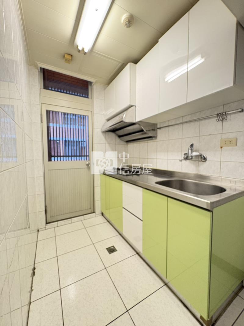 工學商圈採光2+1房美屋房屋室內格局與周邊環境