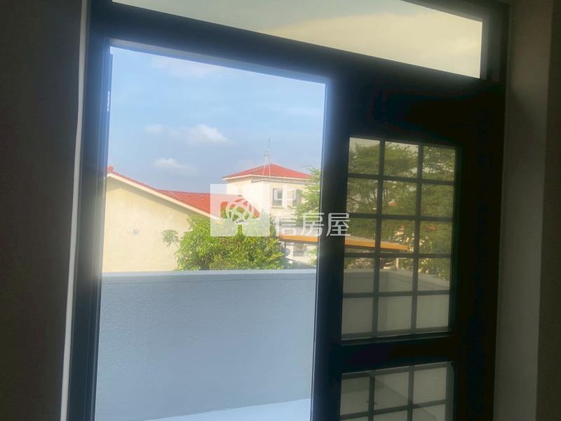 苗栗獨棟整新三車別墅房屋室內格局與周邊環境