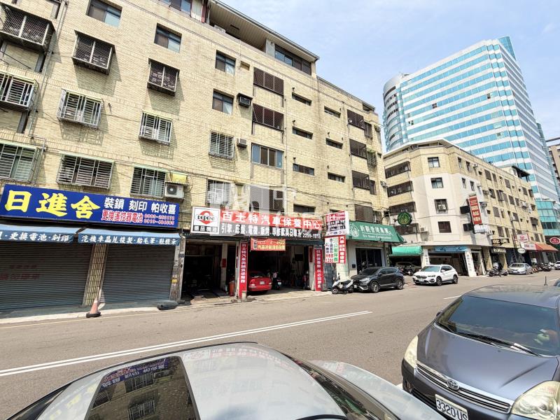 惠宇10米面寬店面房屋室內格局與周邊環境