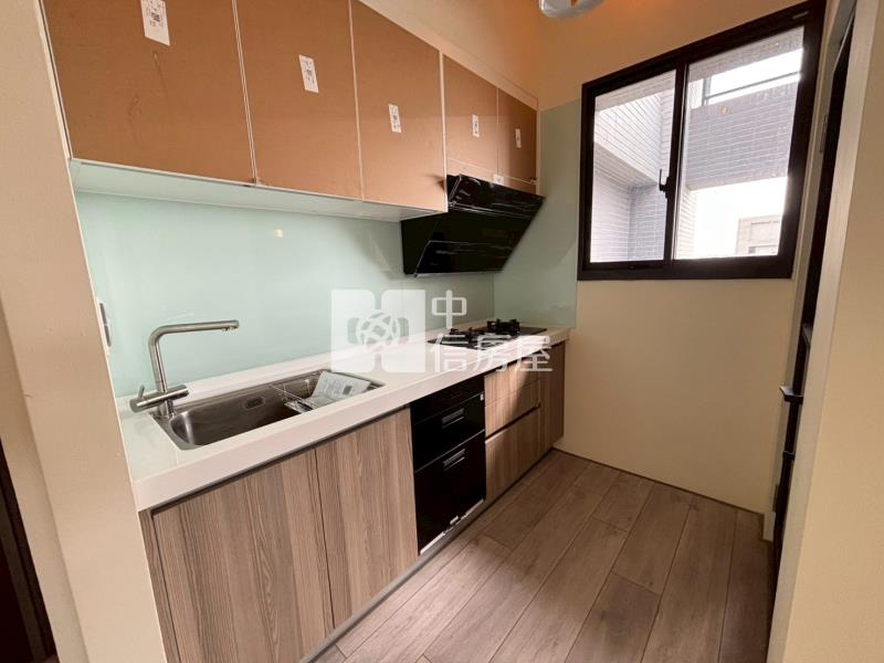 (昌祐閱灣)新光河岸閲灣二房平車高樓層視野戶房屋室內格局與周邊環境