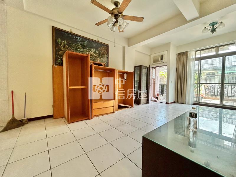 北太平活路車庫別墅房屋室內格局與周邊環境