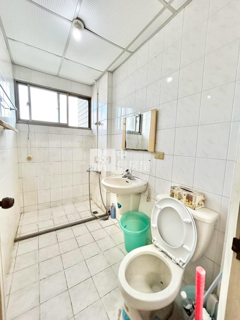 北太平活路車庫別墅房屋室內格局與周邊環境