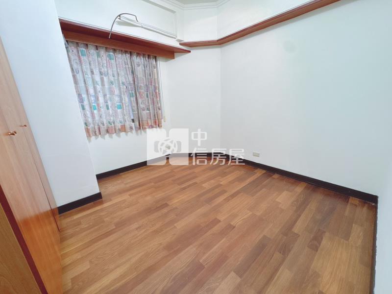 凱撒社區電梯三房車｜近交流道房屋室內格局與周邊環境