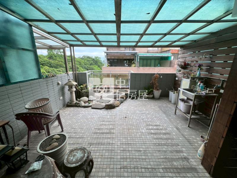 德安家康雙車位透天別墅房屋室內格局與周邊環境