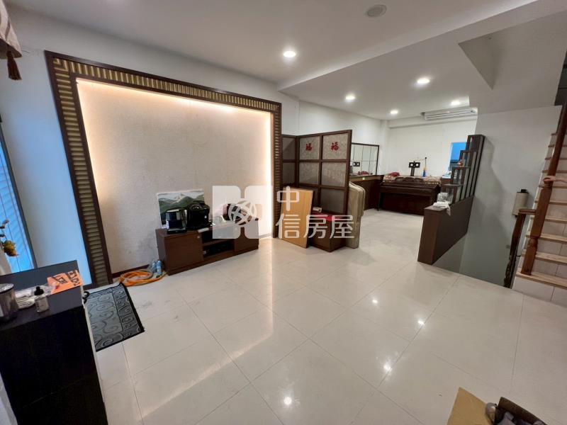 德安家康雙車位透天別墅房屋室內格局與周邊環境