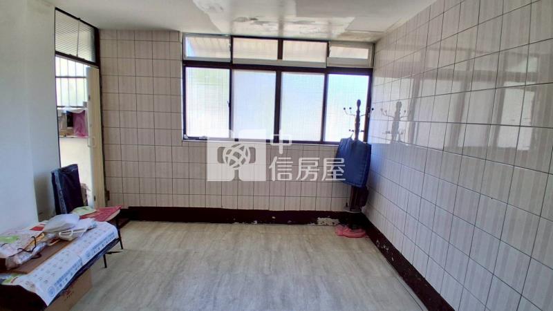 近火車站景觀公寓房屋室內格局與周邊環境