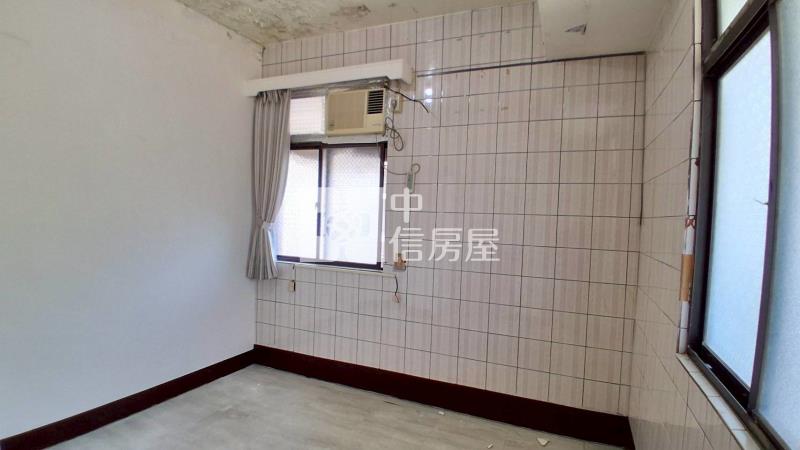 近火車站景觀公寓房屋室內格局與周邊環境