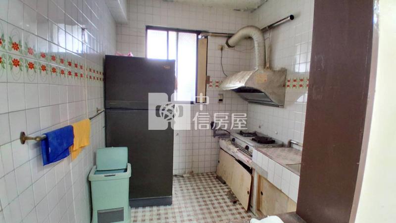 近火車站景觀公寓房屋室內格局與周邊環境