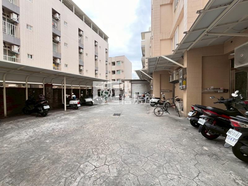 斗六雲科大金店面+6套房房屋室內格局與周邊環境