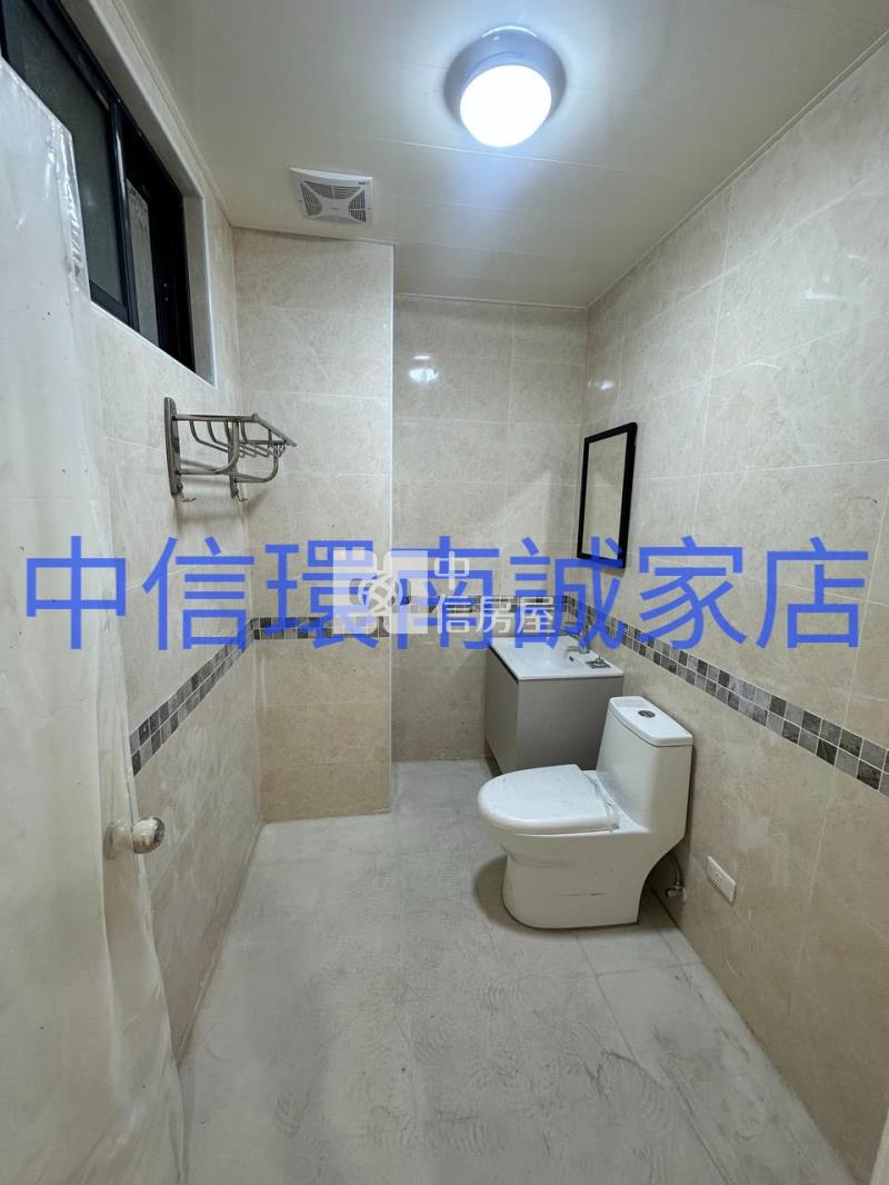 近龍岡萬坪公園整新透天房屋室內格局與周邊環境